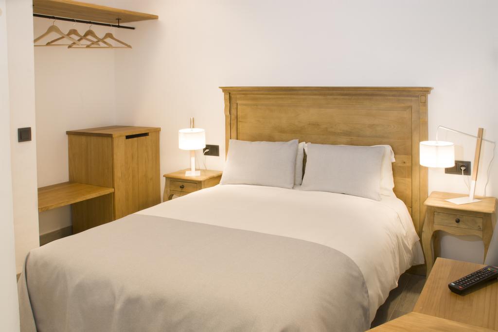 Hostal Portofino Аренис де Мар Екстериор снимка