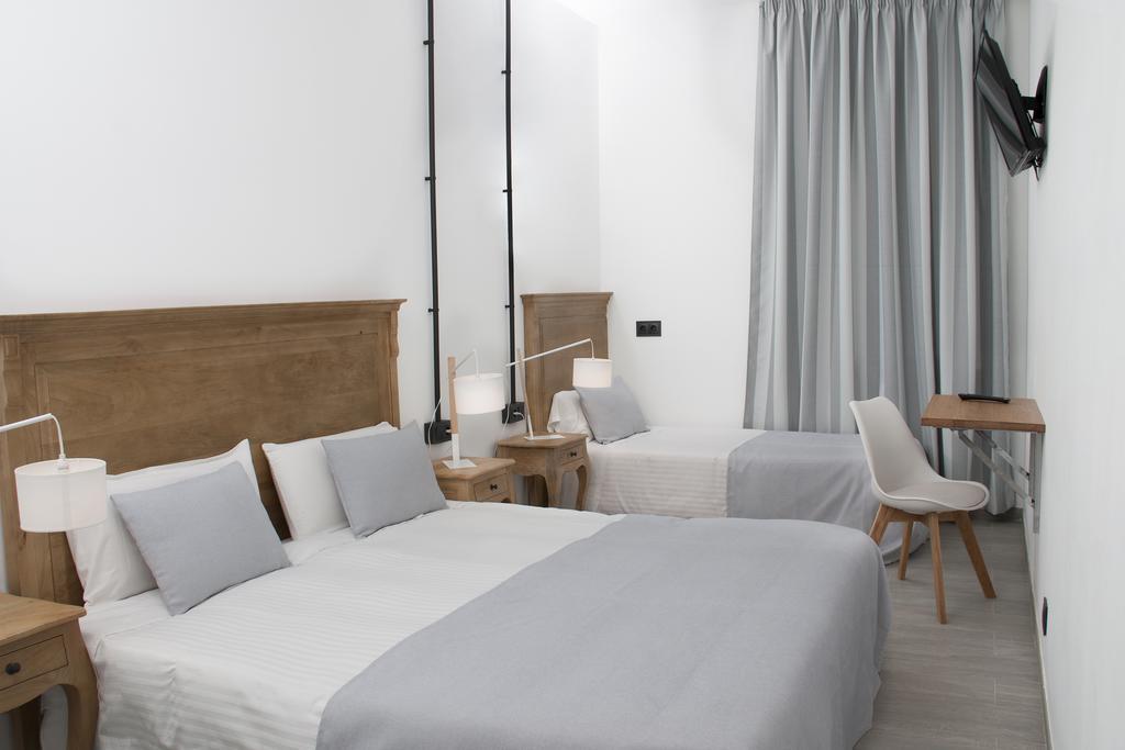 Hostal Portofino Аренис де Мар Екстериор снимка