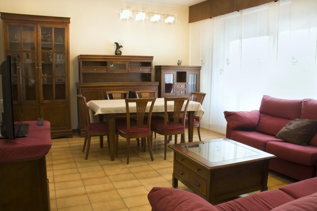 Hostal Portofino Аренис де Мар Екстериор снимка