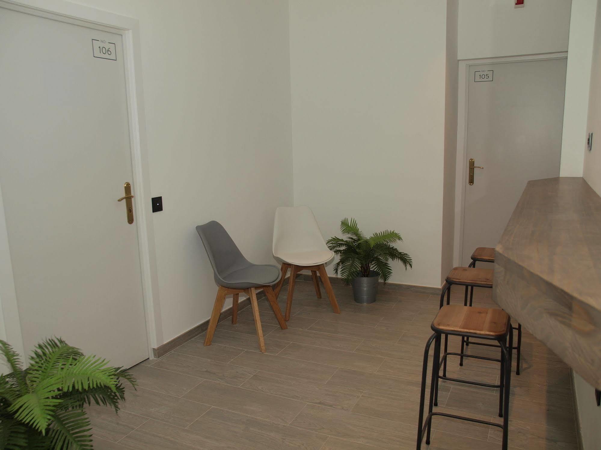 Hostal Portofino Аренис де Мар Екстериор снимка
